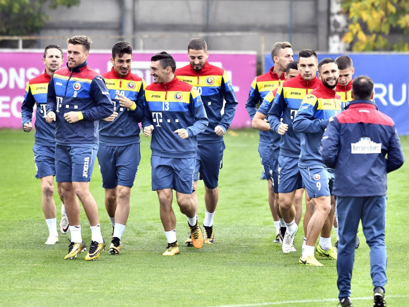 Povești incredibile ale fostului căpitan FCSB și jucător de bază în naționala României! La un pas să se lase de fotbal după ce a primit două cofraje cu ouă drept primă și a fost dat jos din autocar de antrenori: „Mi-a picat cerul”