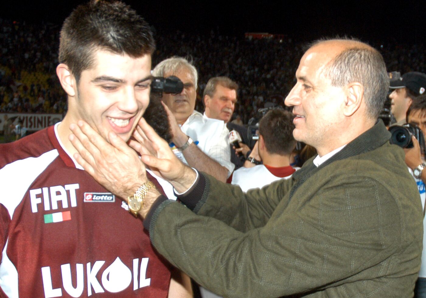 Detaliul cu care Dan Șucu i-a câștigat pe fotbaliștii de la Rapid: „Asta nu se întâmpla nici pe vremea lui Copos!” | VIDEO EXCLUSIV RAPID