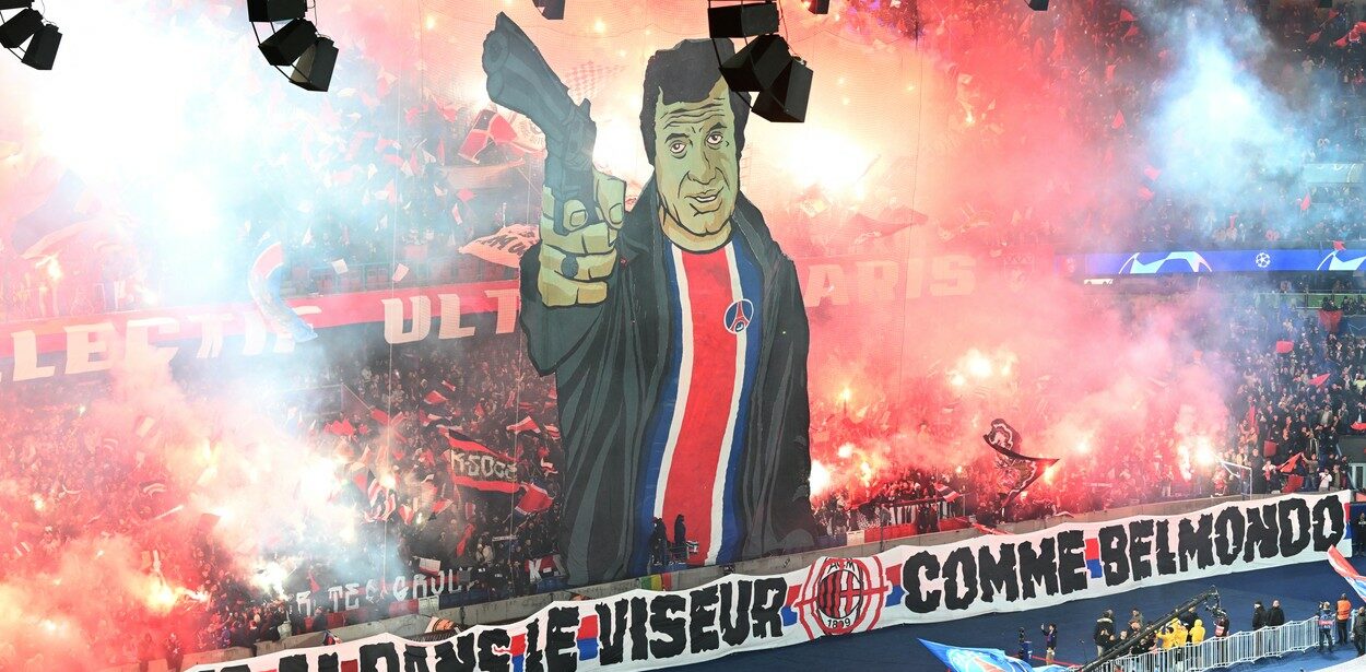 Scenografie de senzație realizată în onoarea marelui actor Jean-Paul Belmondo la meciul PSG – AC Milan din Liga Campionilor! | VIDEO