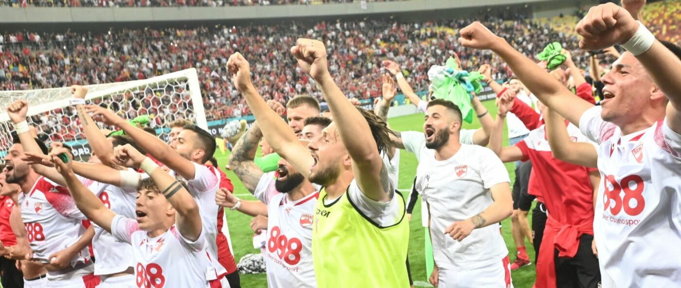 Dinamo dă lovitura! Trei firme importante din România sunt noii sponsori ai „câinilor”