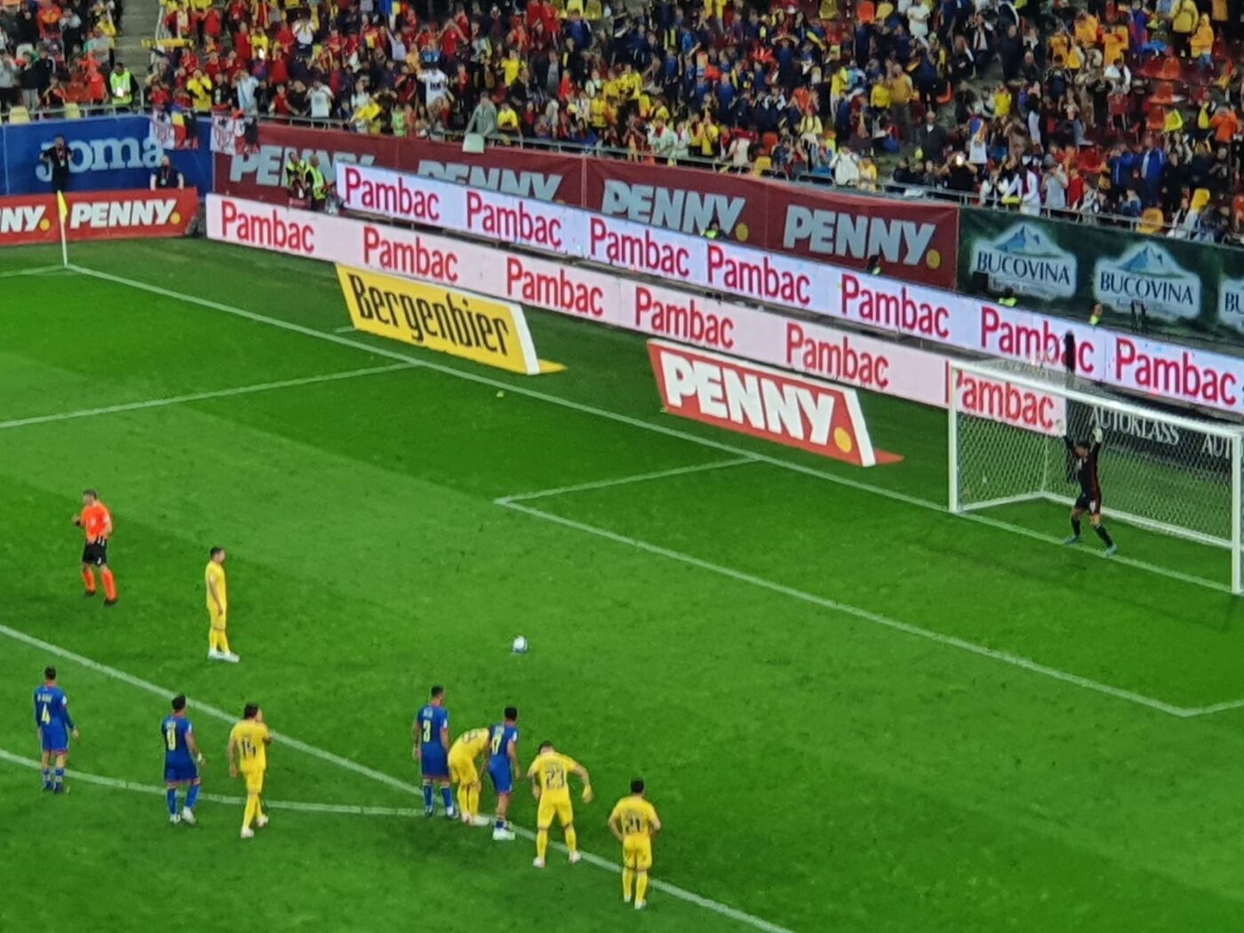 România face spectacol pe Arena Națională: Hagi scoate penalty, Răzvan Marin transformă fără emoții și face 3-0! Reacție de neprețuit a fiului „Regelui” după gol