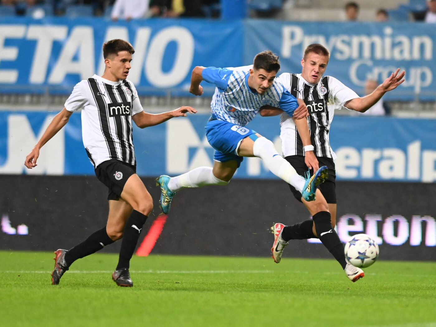 Sub privirile lui Mihai Rotaru, Universitatea Craiova a fost învinsă de Partizan Belgrad în UEFA Youth League
