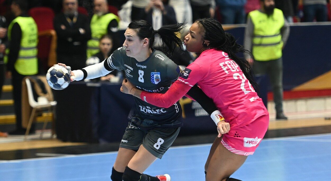 CSM București – Brest 28-30, în etapa a cincea din grupele Ligii Campionilor la handbal feminin. Al treilea eșec pentru campioana României