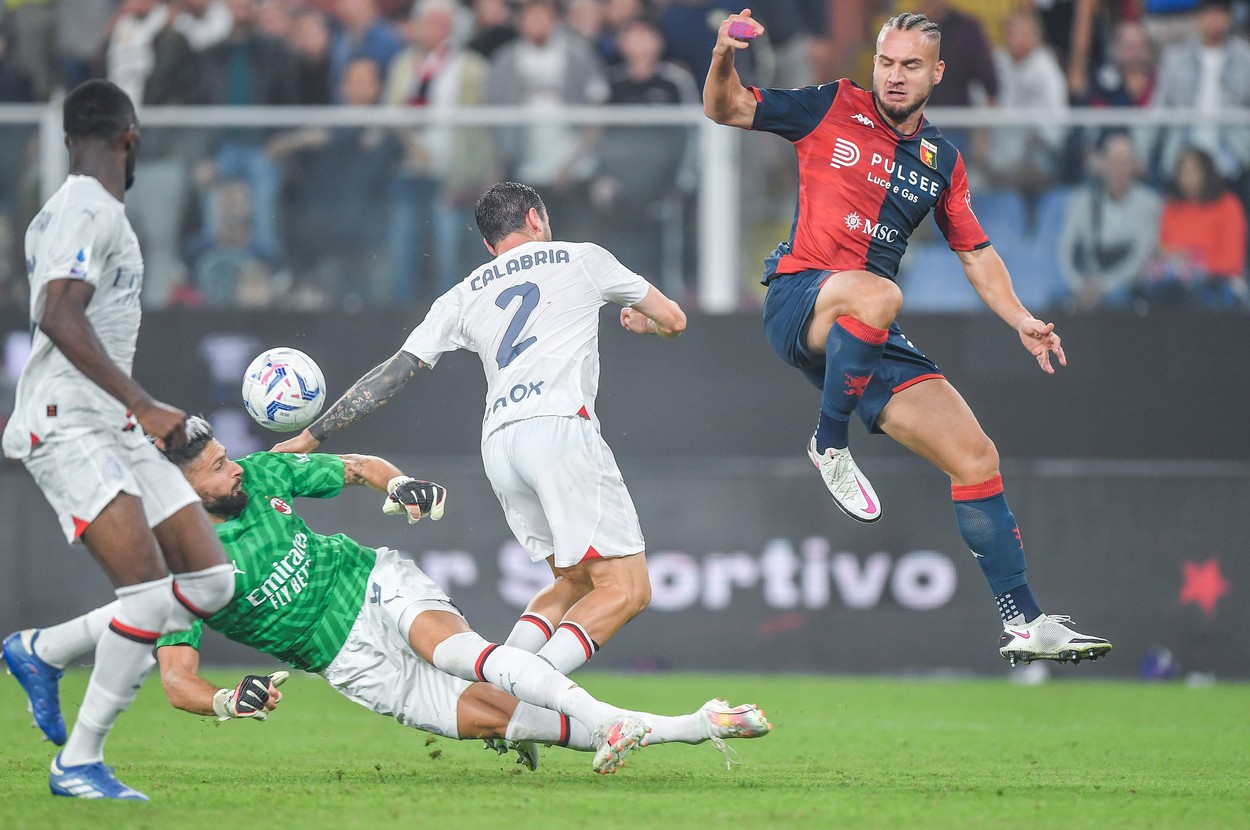 Fanii lui Genoa au răbufnit după ce George Pușcaș a ratat cu Olivier Giroud în poartă: „E atât de slab încât nu poate să înscrie de la un metru!”