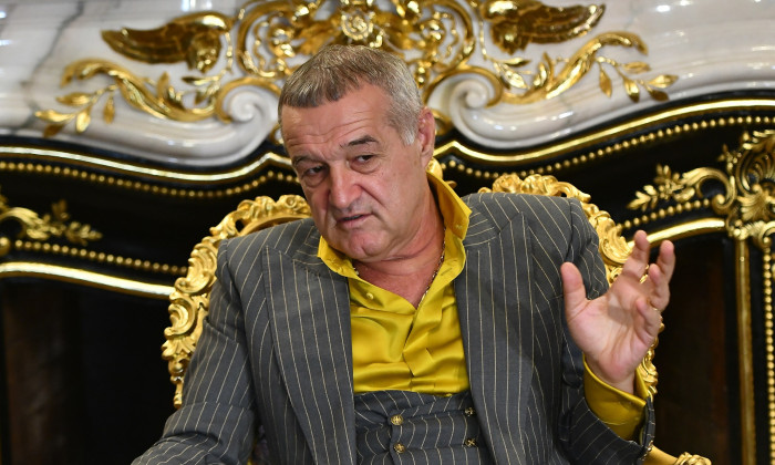 S-a aflat arbitrul marelui derby dintre Dinamo și FCSB! Gigi Becali l-a desființat: „L-a pus dracu! A scos mingea din plasă!”