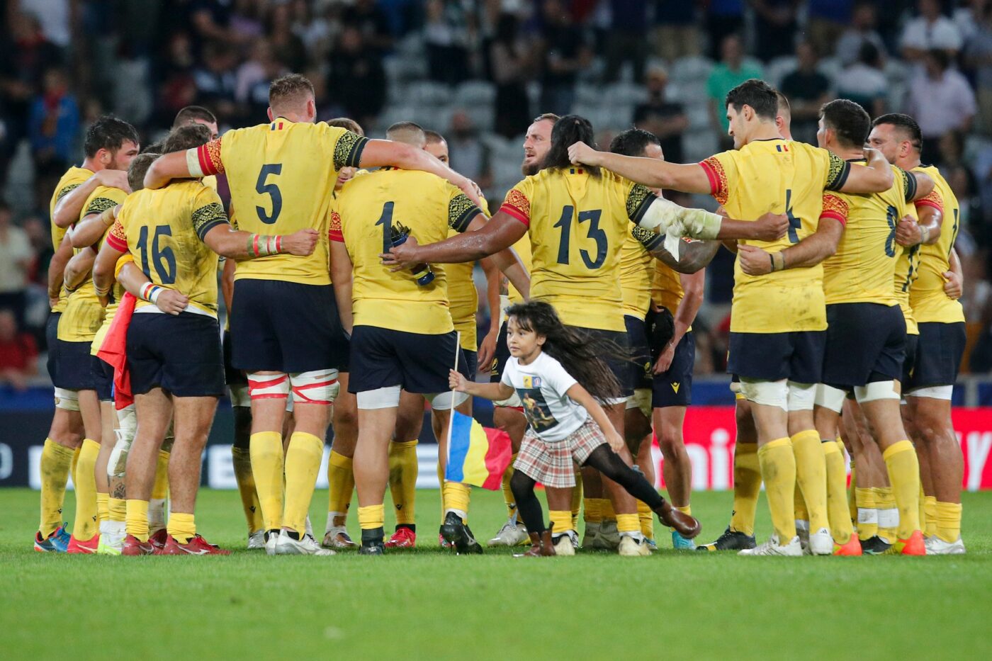 „Stejarii” pleacă de la Cupa Mondială de rugby din Franța cu înfrângeri pe linie, după ce au pierdut și cu Tonga, scor 24-45. Elevii lui Eugen Apjok au cedat pe final