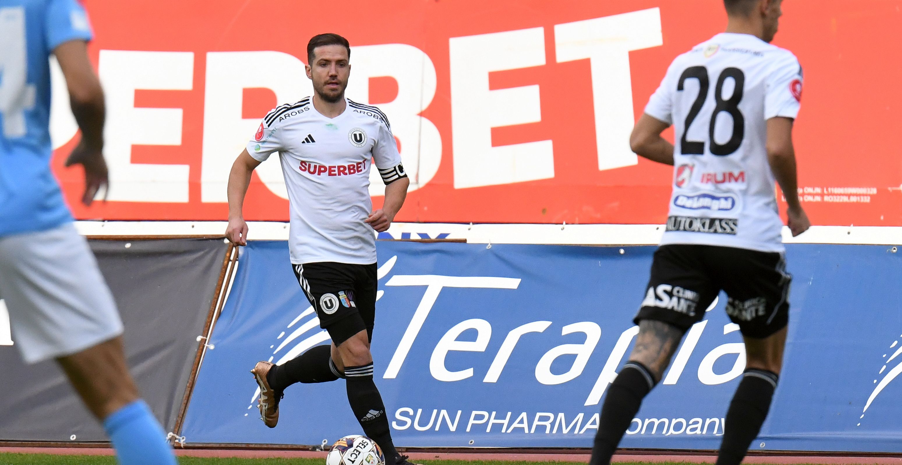 Alex Chipciu, crize de nervi în U Cluj – FC Voluntari, după ce ilfovenii au umilit apărarea „șepcilor roșii” la golul de 1-2 | VIDEO