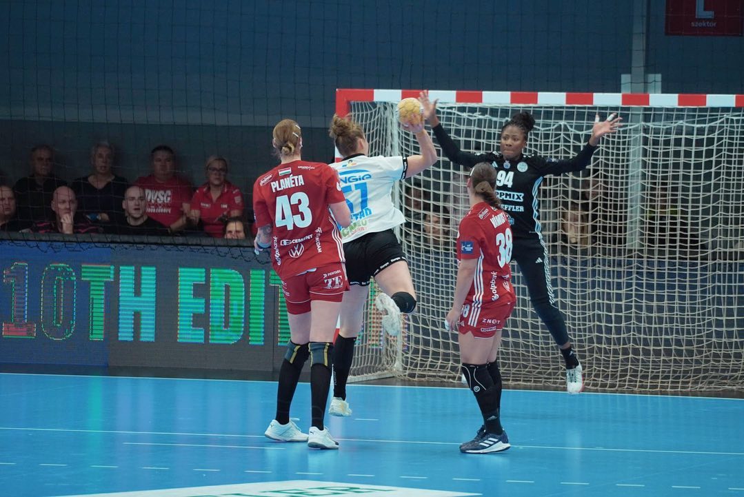Am început cu dreptul ziua cea mare! Campioana României și-a luat revanșa cu stil în Liga Campionilor: victorie mare în Ungaria pentru CSM București
