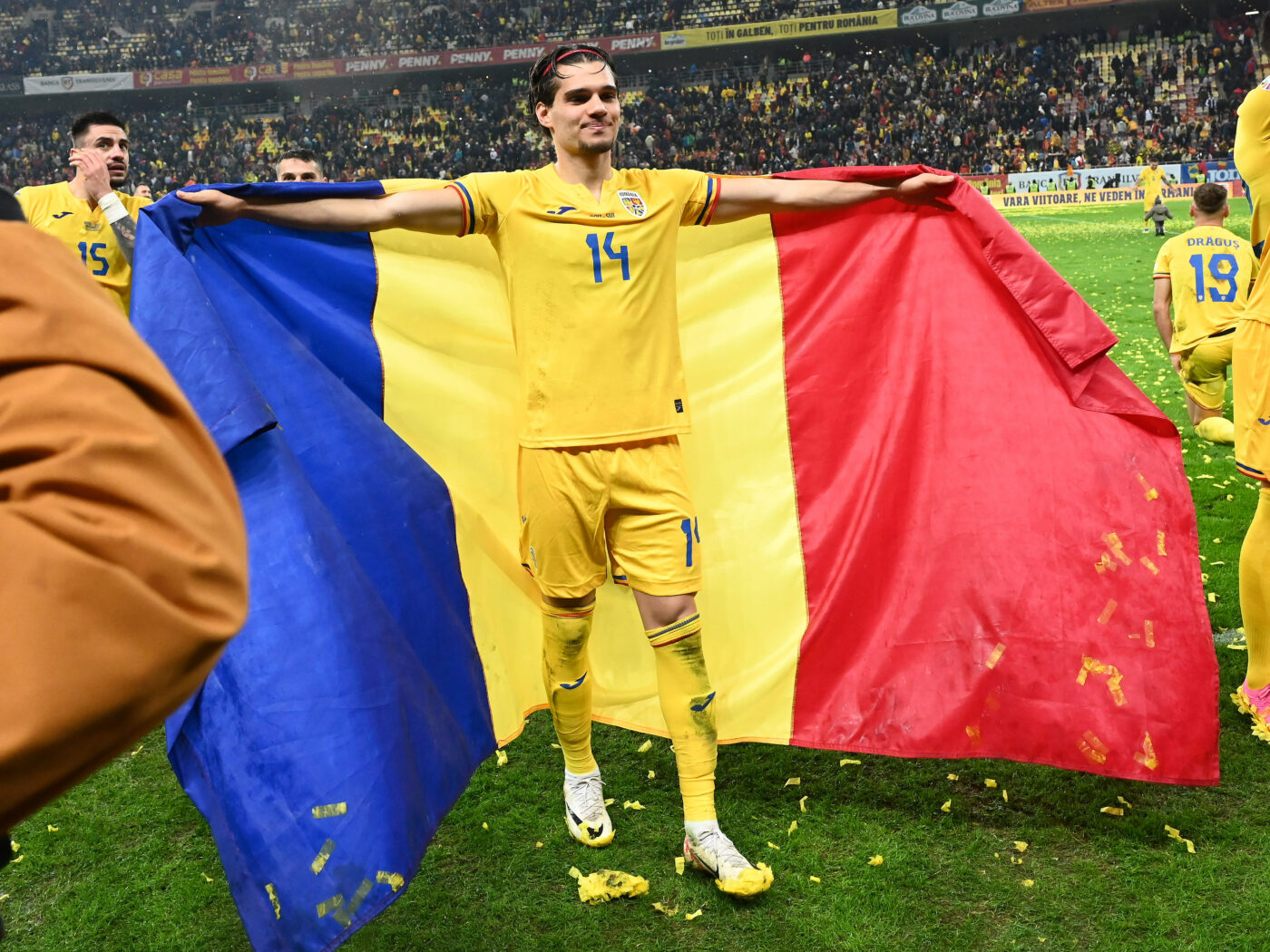 Vestul sau sudul țării la putere pentru România la EURO 2024? Echipa de start a tricolorilor din Transilvania, Crișana, Banat și Maramureș față în față cu cea a oltenilor, muntenilor și dobrogenilor! SPECIAL