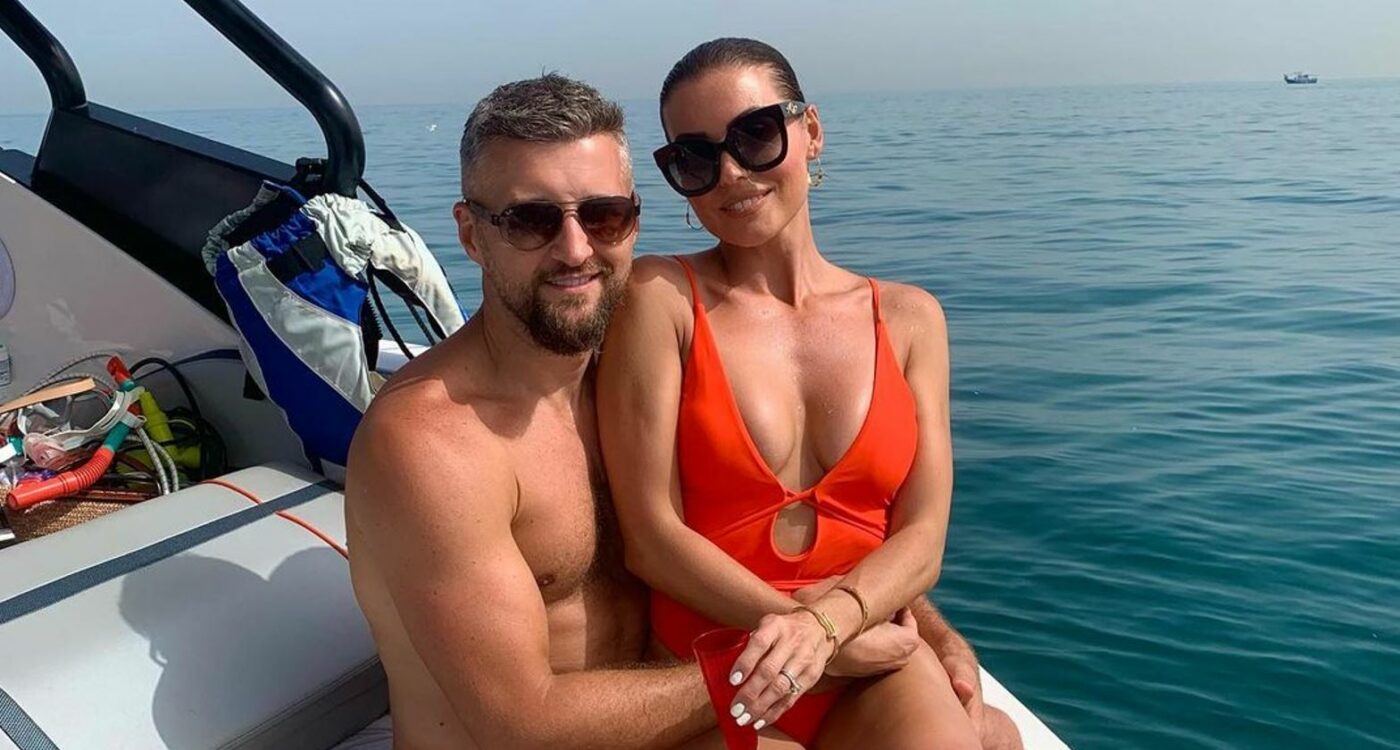 Bărbatul care l-a bătut măr pe Lucian Bute și-a căutat soția pe Google și apoi a dus-o la un bar de striptease la prima întâlnire!
