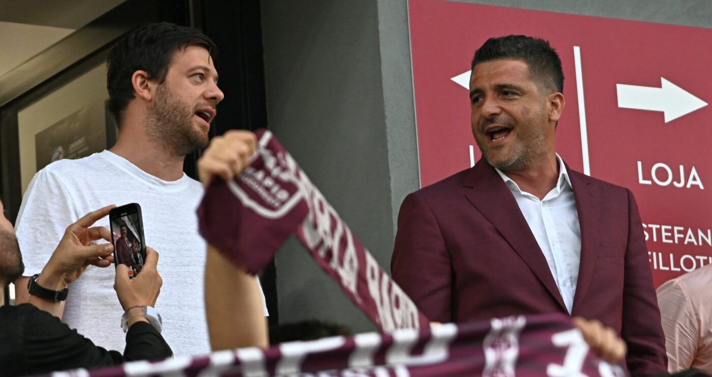 Ca pe vremuri, la război: cum a ajuns conducerea Rapidului la meciul cu FCSB | FOTO