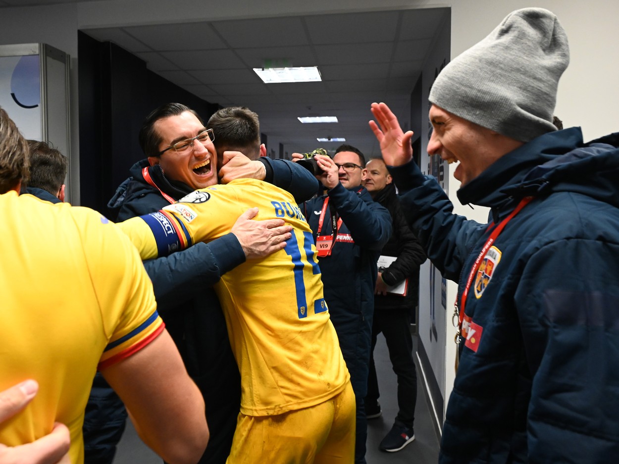 Cum a reacționat Edi Iordănescu atunci când l-a întâlnit pe Răzvan Burleanu la vestiare și președintele FRF plângea de fericire: „Vreți să știți dacă am vărsat și eu lacrimi?”