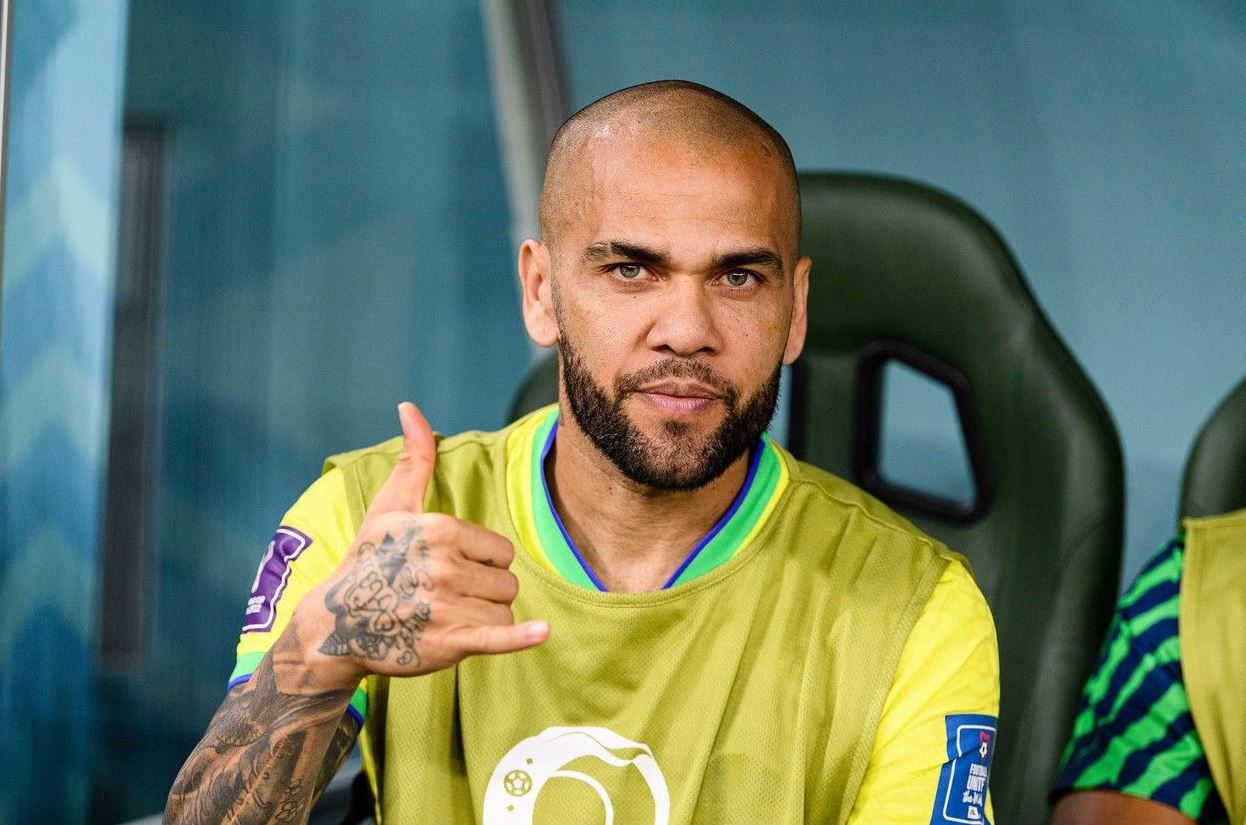 Dani Alves negociază un acord cu victima pentru a evita procesul! Avocatul tinerei îi cere să accepte 4 ani de pușcărie și plata unei sume importante ca despăgubire