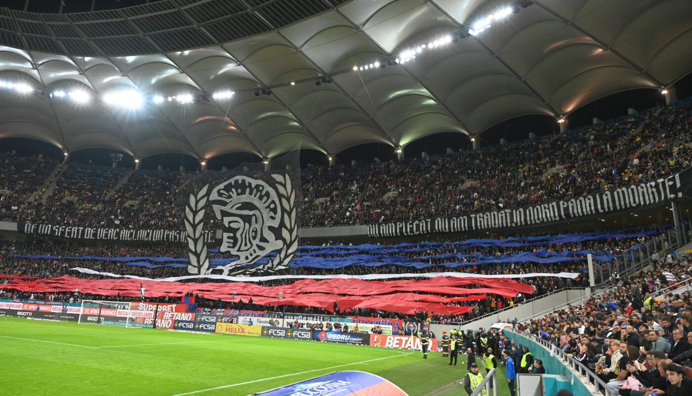 De ce a făcut Rapid plângere penală împotriva fanilor FCSB care au postat bannerul rasist!