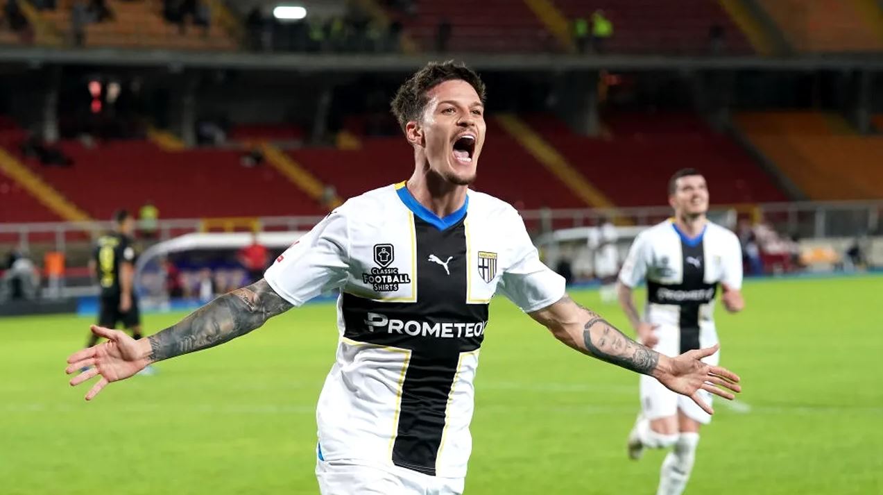 Dennis Man, pe urmele lui Adrian Mutu! E la un pas de un transfer de senzație de la Parma, unde a devenit un idol: „Nu ne temem că vor veni oferte! Merită totul”