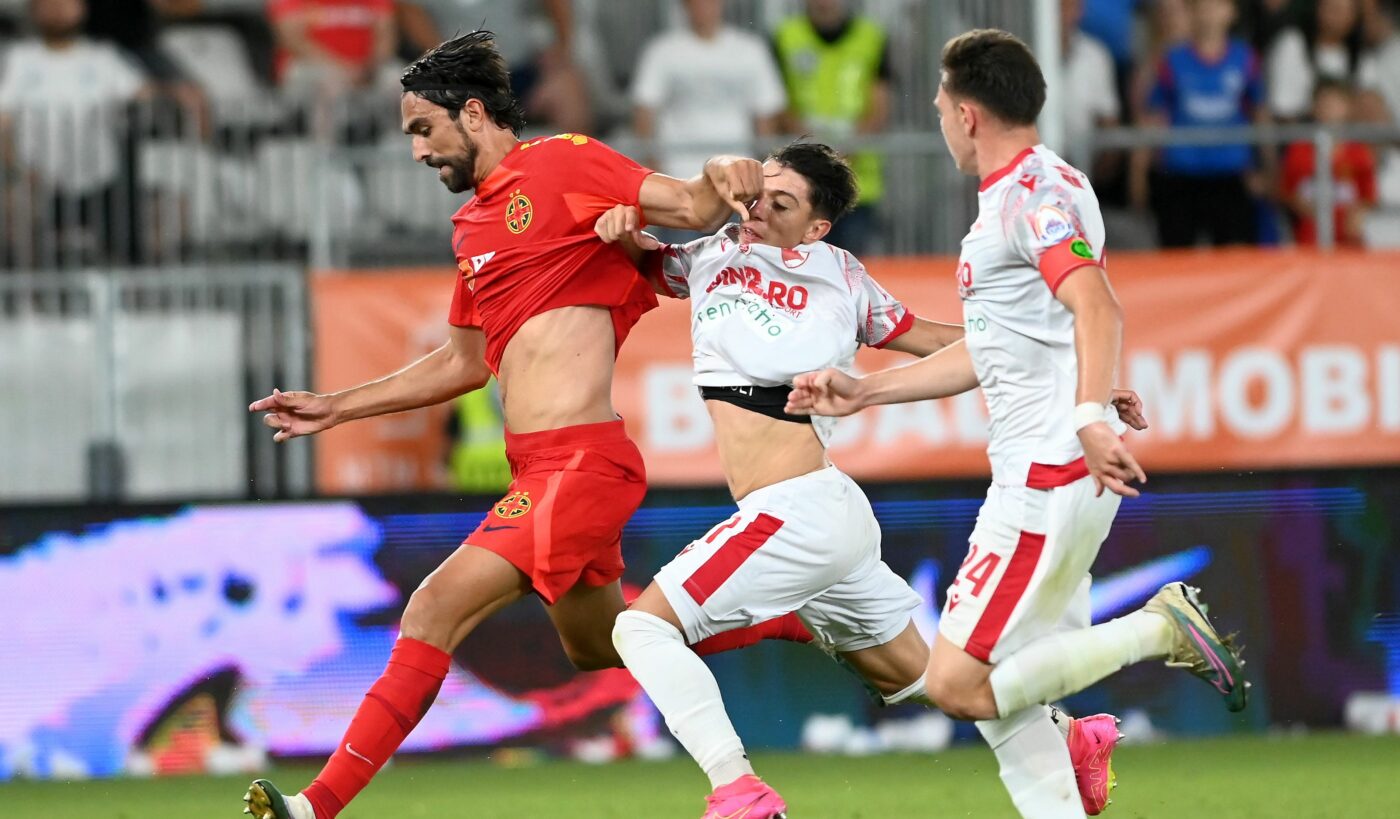 Dinamo – FCSB, de la ora 20:30, Live Video Online, în etapa a 17-a din Superliga | Atacant-surpriză titularizat de către roș-albaștri! Echipele de start