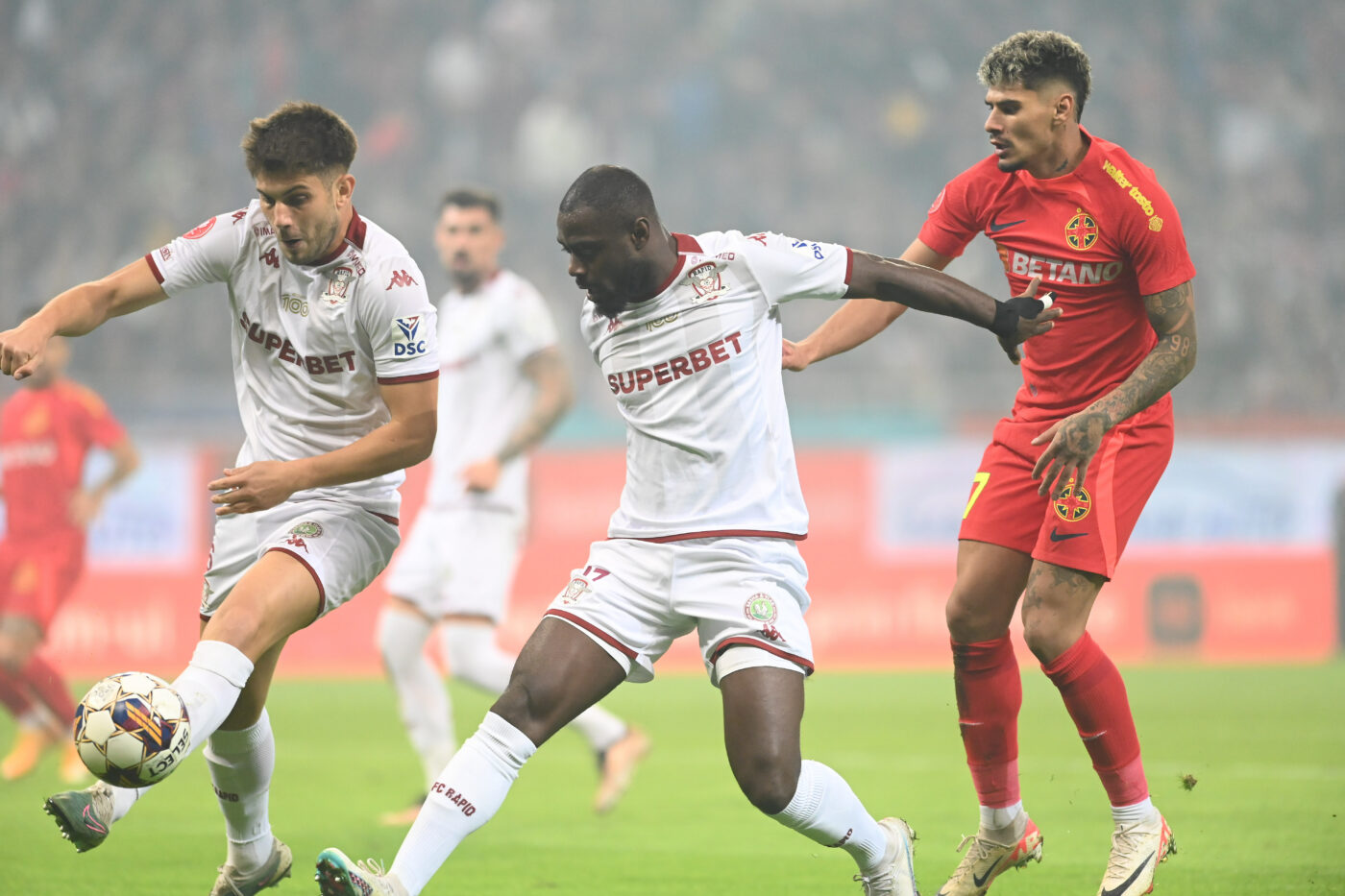 Cronică stelistă de Gabriel Berceanu la FCSB – Rapid 1-2: „Suntem cu toții diferiți. Din fericire.” Pentru Giulești…
