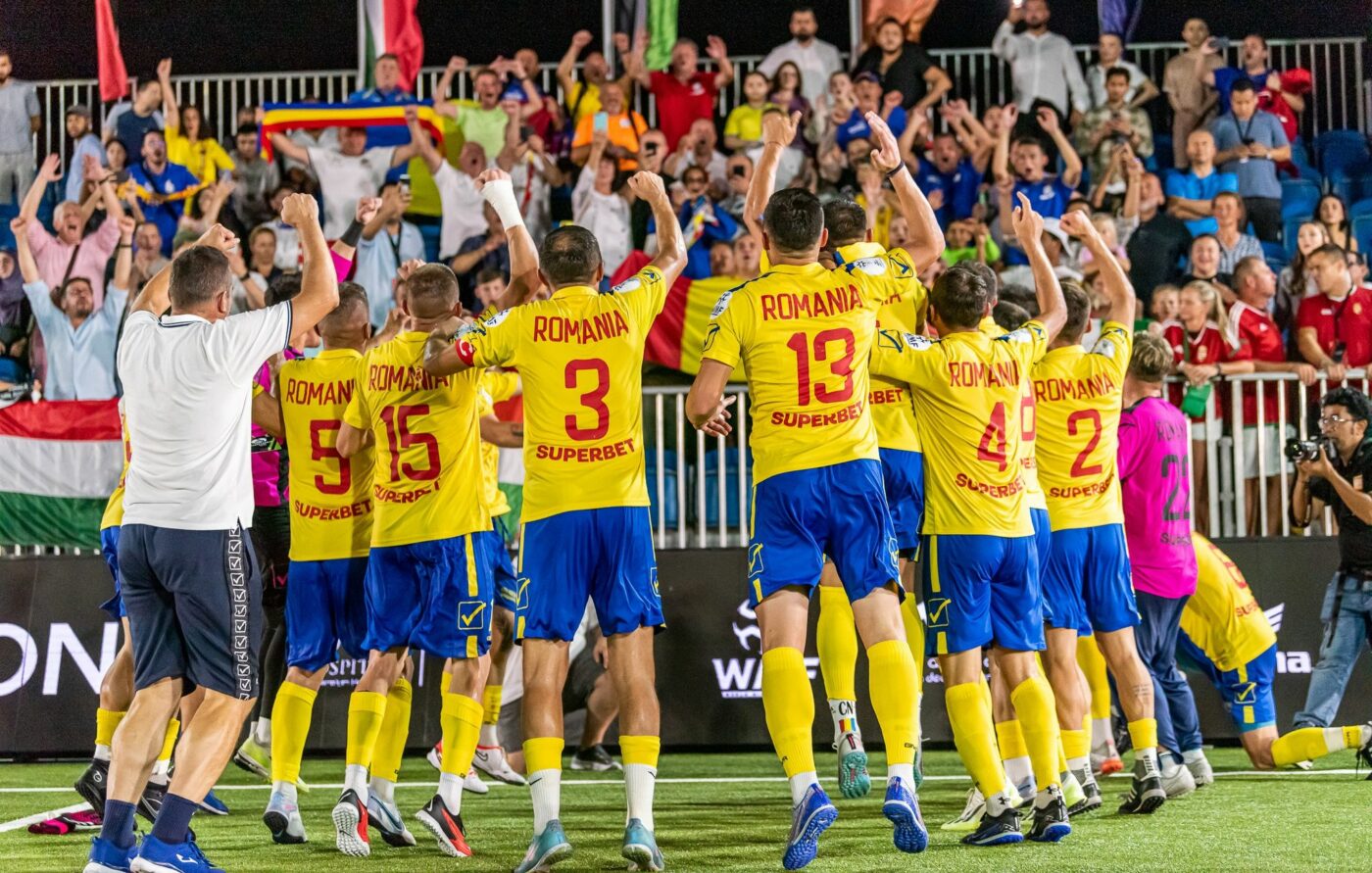 Faza incredibilă care ne-a făcut campioni mondiali la minifotbal: arbitrul s-a dus la VAR şi a luat o decizie dramatică pentru adversari! Era 2-0 pentru Kazahstan, mai puțin de 5 minute din meci şi România era îngropată | VIDEO