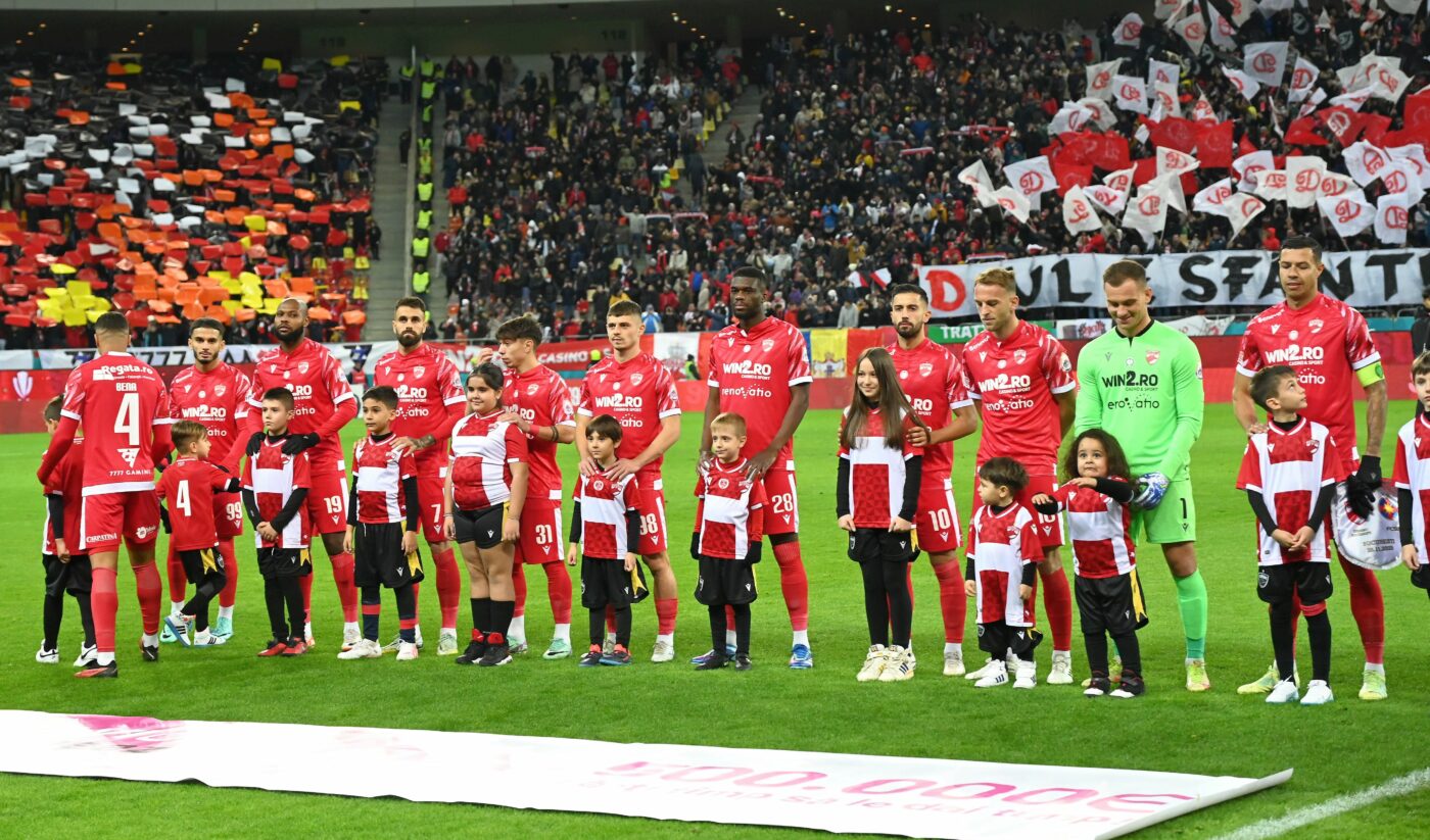 Continuă castingul la Dinamo după plecarea lui Ovidiu Burcă! ProSport a aflat ultimul nume-surpriză care s-a întâlnit cu acționarii Andrei Nicolescu și Eugen Voicu în această seară pentru a prelua echipa. EXCLUSIV