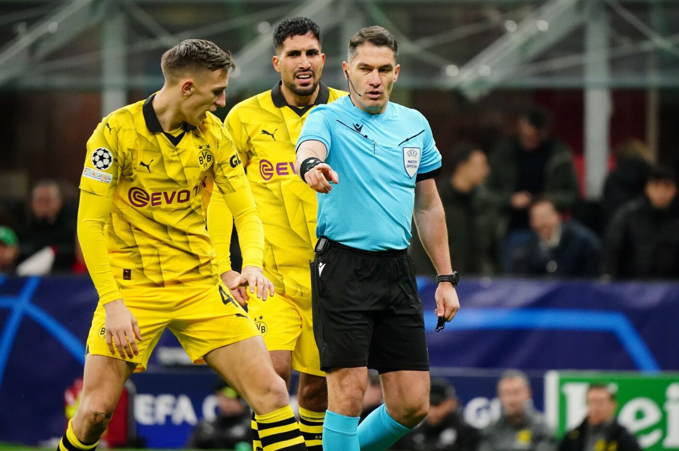 Istvan Kovacs, atacat dur după o decizie luată în duelul AC Milan – Borussia Dortmund din Champions League: „Niciodată în viața lui!”. Un campion mondial, scandalizat. VIDEO