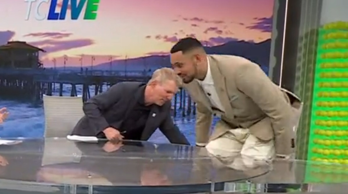Nick Kyrgios, debut de pomină în rolul de comentator la Turneul Campionilor: „Au făcut sex cu Daniil Medvedev!” Australianul a scăpat „porumbelul” în direct | VIDEO