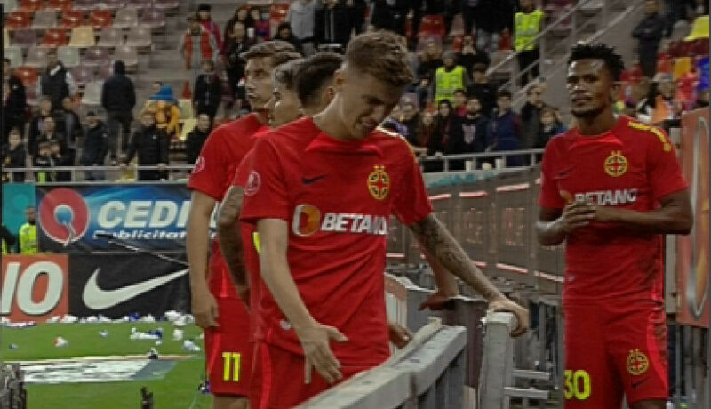 Octavian Popescu nu s-a putut stăpâni după FCSB – Rapid! Fotbalistul a izbucnit în plâns când galeria a scandat „Rușine să vă fie” | FOTO