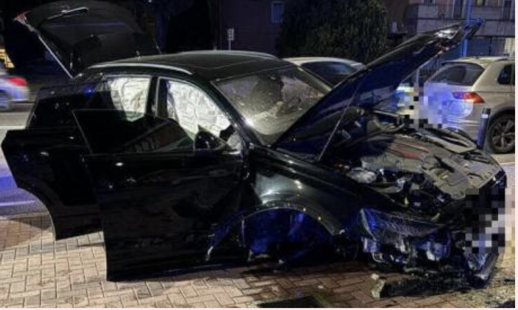 Mario Balotelli, accident terifiant! Mașina e daună totală