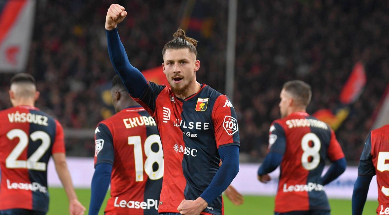 „Se va întâmpla în ianuarie!”. Transferul lui Radu Drăgușin intră în linie dreaptă, chiar dacă a semnat prelungirea cu Genoa. Clubul din Serie A care negociază cu anturajul fundașului român
