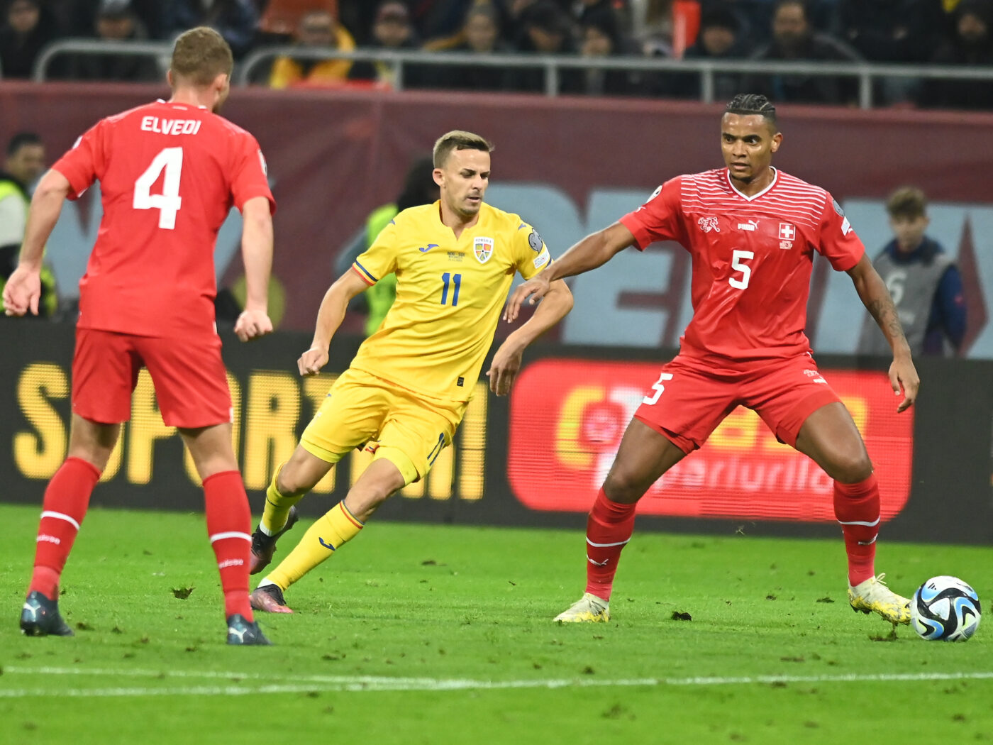 Victoria României a aruncat Elveția într-un adevărat haos! Naționala stă pe un „butoi cu pulbere” înainte de Euro 2024, iar starul lui Manchester City este pus la zid: „E o rușine la ce s-a ajuns!”