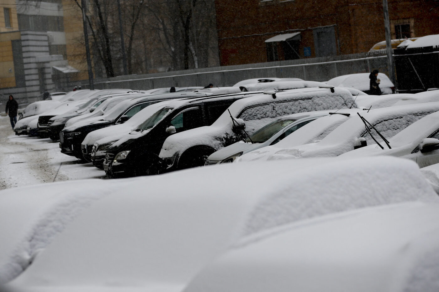 Vine ninsoarea în București mai repede decât se credea. Prognoza meteo dată de specialiștii Accuweather s-a schimbat radical: când începe să ningă și ce se va întâmpla cu derby-ul Dinamo – FCSB!