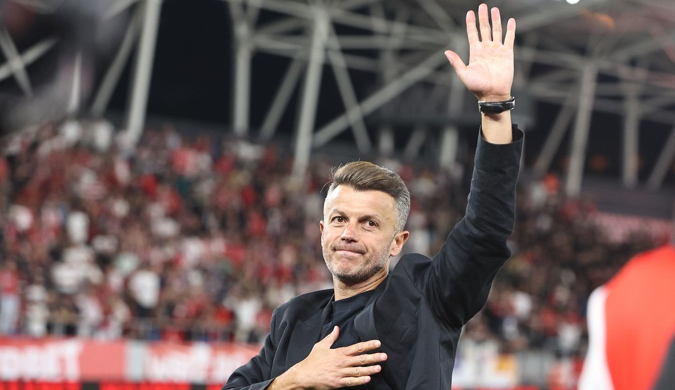 Ovidiu Burcă și-a semnat sentința și nu poate ieși din scandal decât prin demisie, după ce a afirmat că Dinamo a murit! Atacul gloriilor din „Ștefan cel Mare” îl pune în genunchi: „Mama Omida”. VIDEO