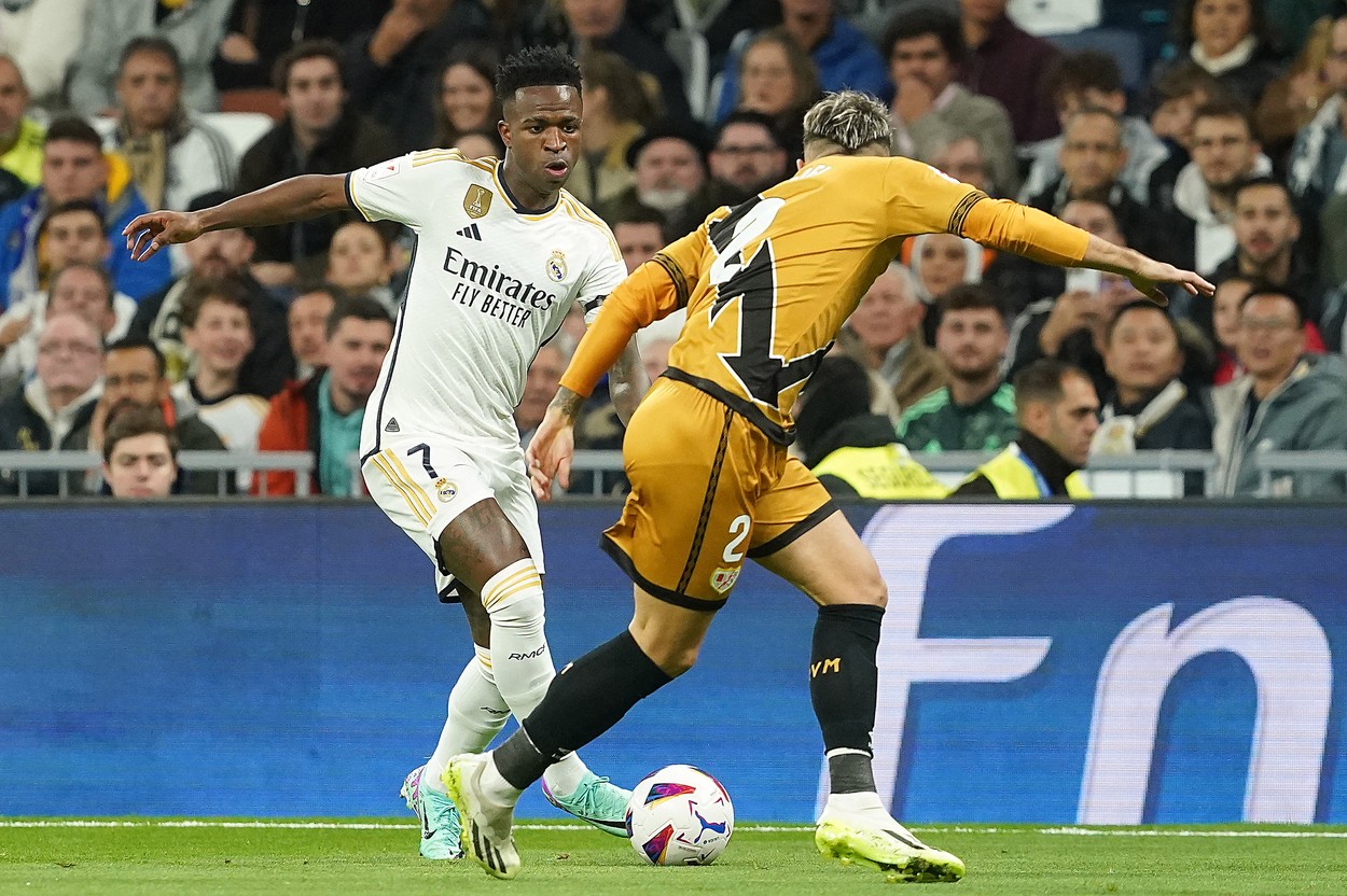 Fostul star al lui AC Milan e șocat de românul care l-a distrus pe Vinicius în meciul cu Real Madrid: „De multă vreme nu am mai văzut așa fundaș”
