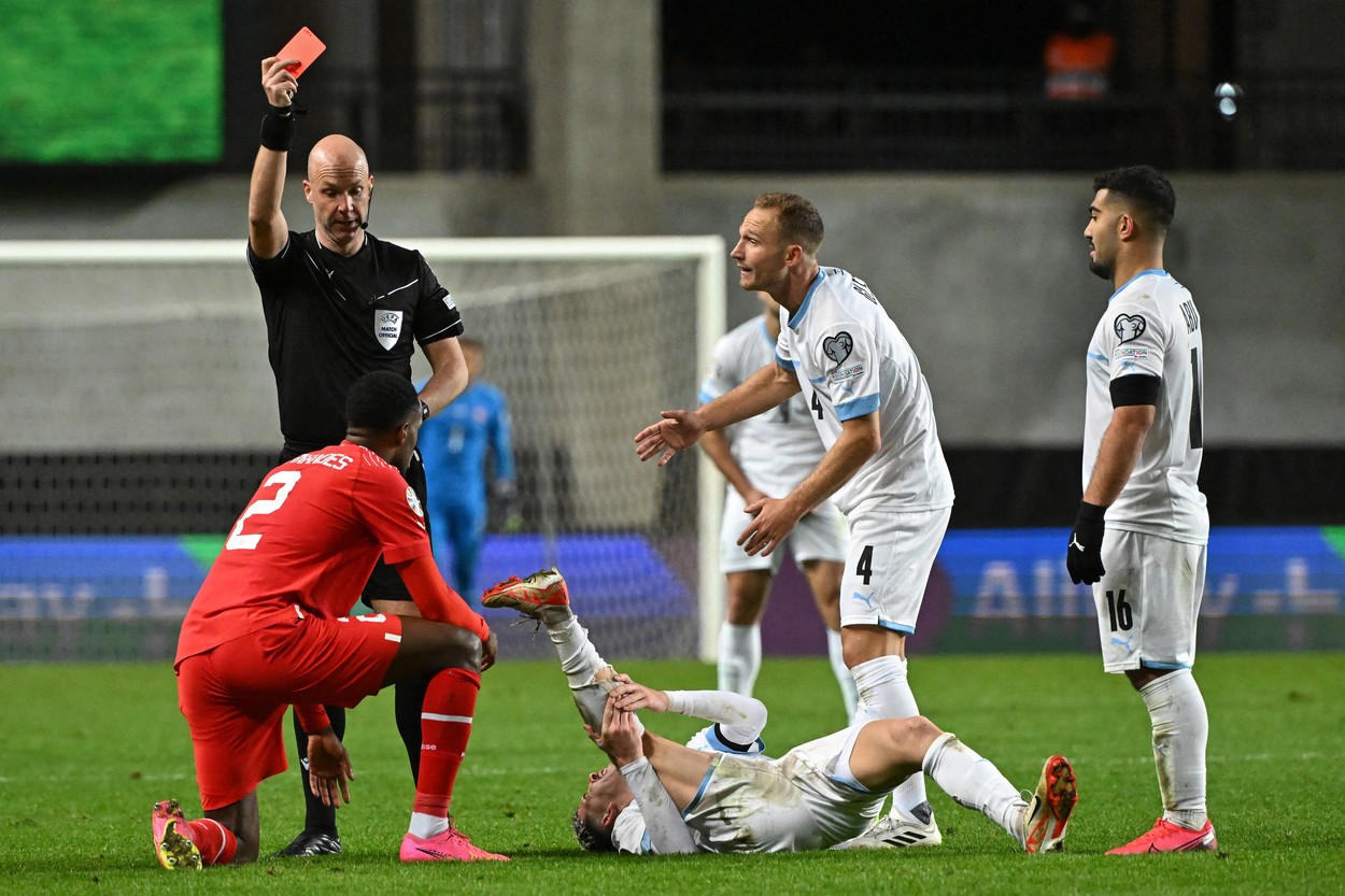 Presa din Israel îl distruge pe Anthony Taylor și îl jignește într-un mod incredibil, după ce arbitrul englez a refuzat un penalty gazdelor în meciul cu Elveția!