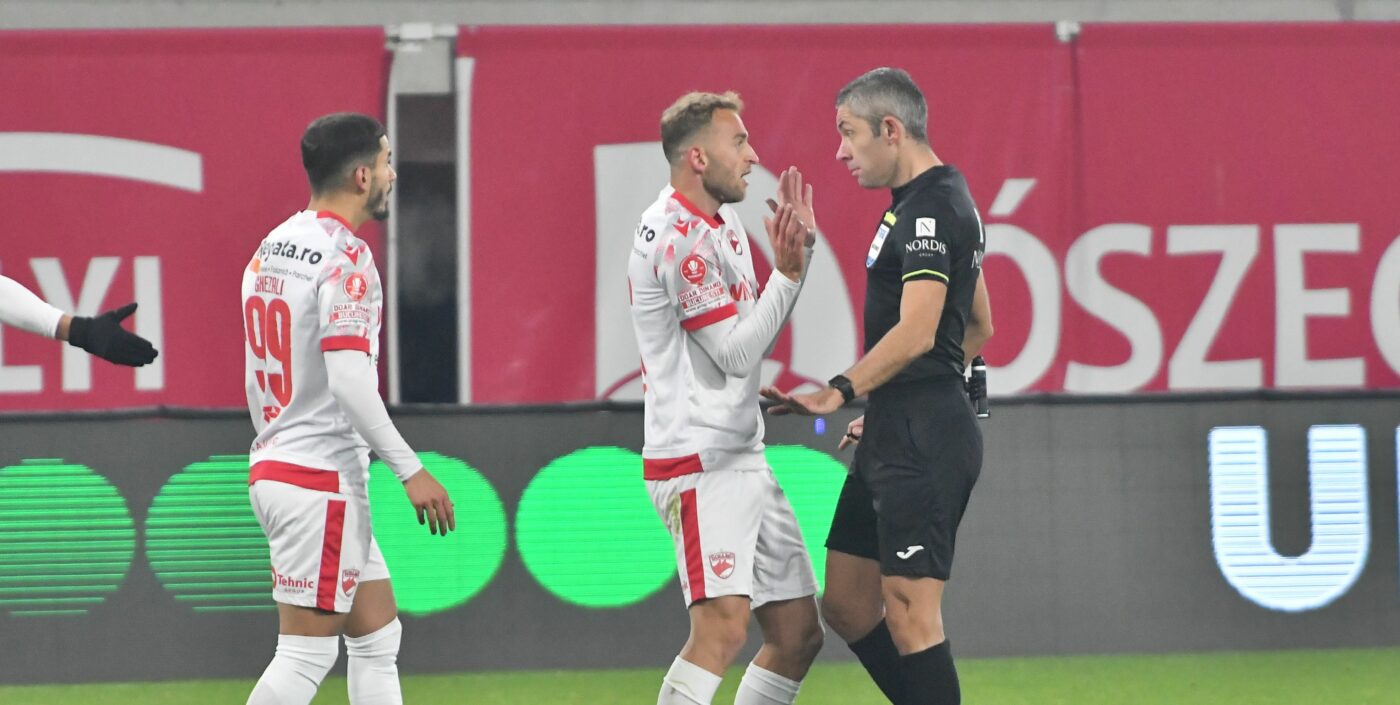 Andrei Nicolescu își continuă manifestul împotriva arbitrajului și face o comparație incredibilă: „Farul a primit penalty și a câștigat campionatul!”. VIDEO