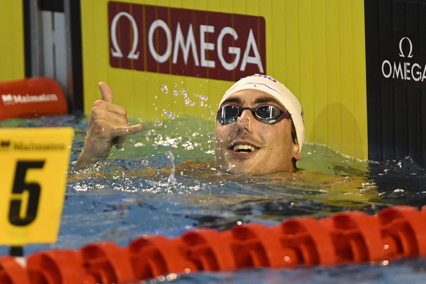 Andrei Ungur aduce prima medalie României la Campionatul European de înot în bazin scurt de la Otopeni! Performanță excelentă în proba de 100 metri spate