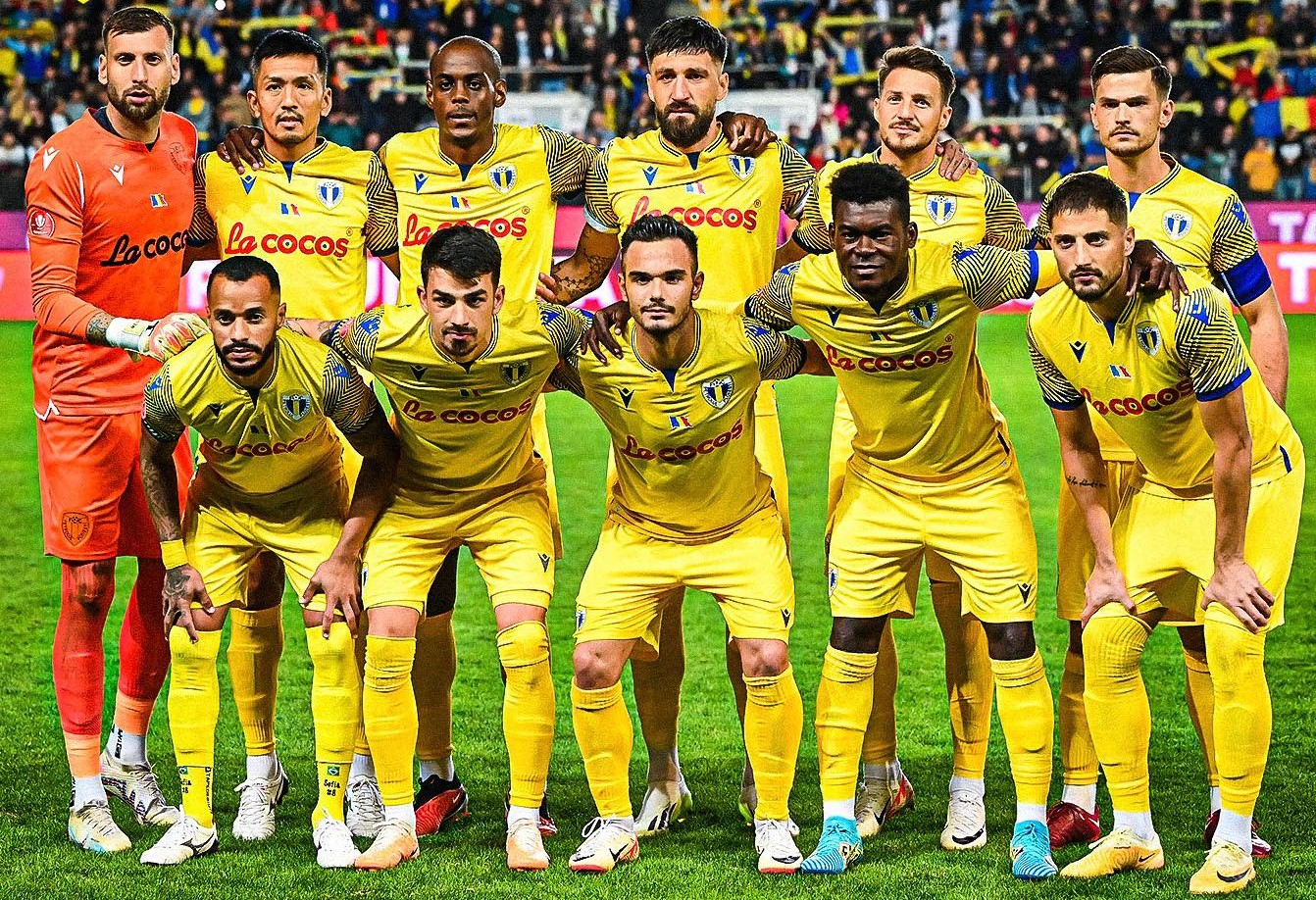 Cehia nu are încă selecționer, dar ar putea avea un fotbalist din Superliga la Euro 2024! Naționala s-a calificat în Germania, dar antrenorul a demisionat. EXCLUSIV