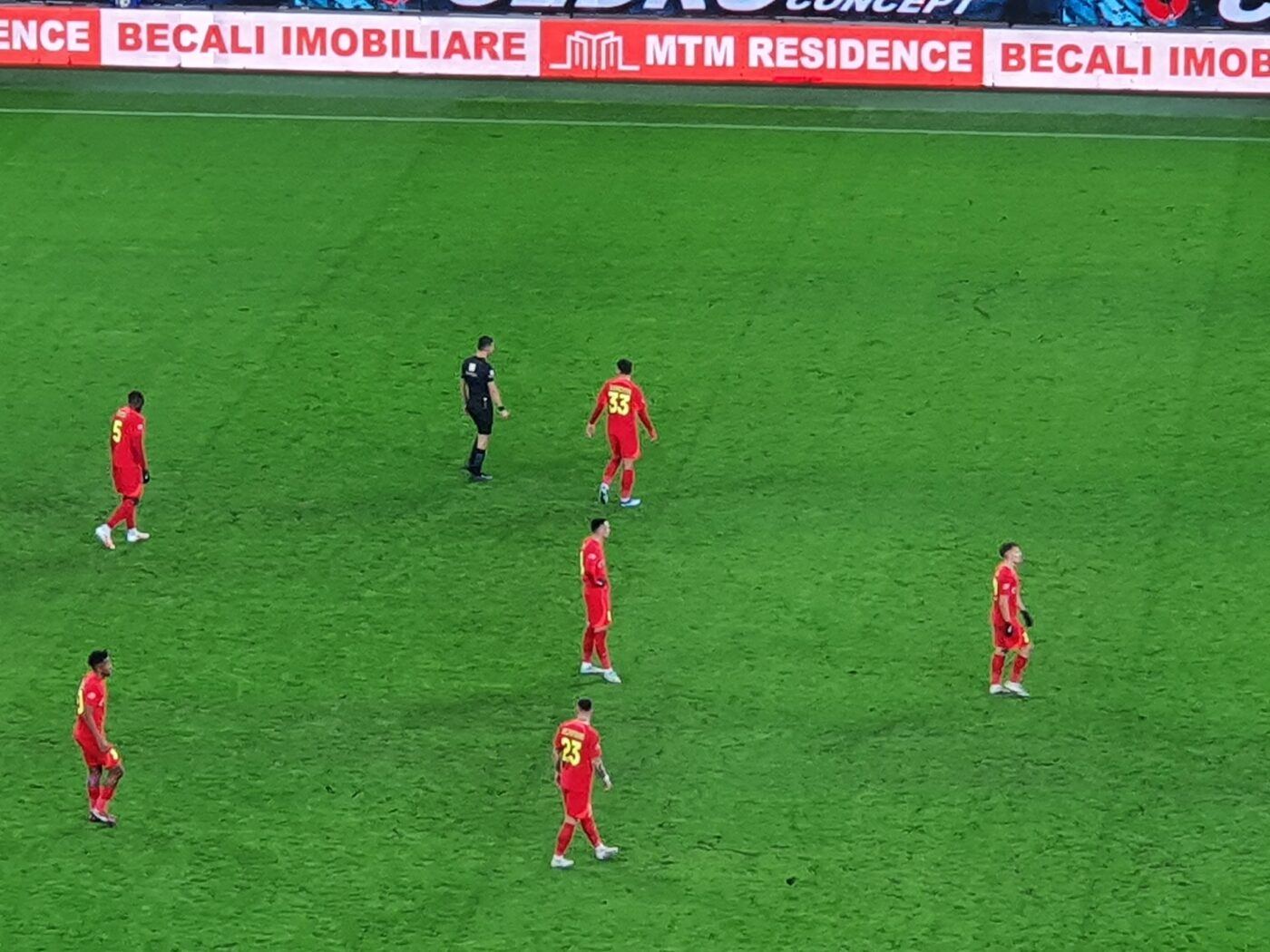 Cum au reacționat fanii FCSB, imediat după ce Oțelul lui Dorinel Munteanu a făcut 2-0 pe Arena Națională! Ce s-a auzit în întreg stadionul