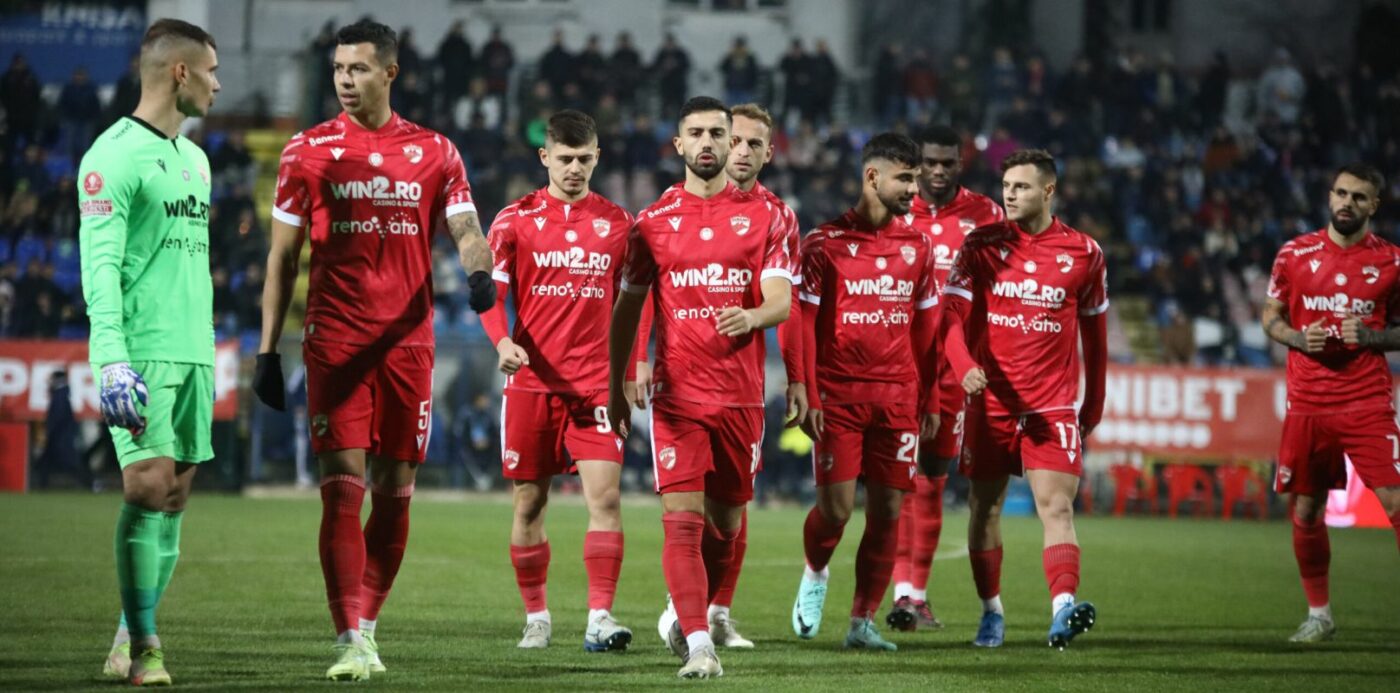 Revoluție la Dinamo: 22 de fotbaliști pe lista de transferuri! „Sunt nume grele! Am fost șocat când am văzut pe cine vor”