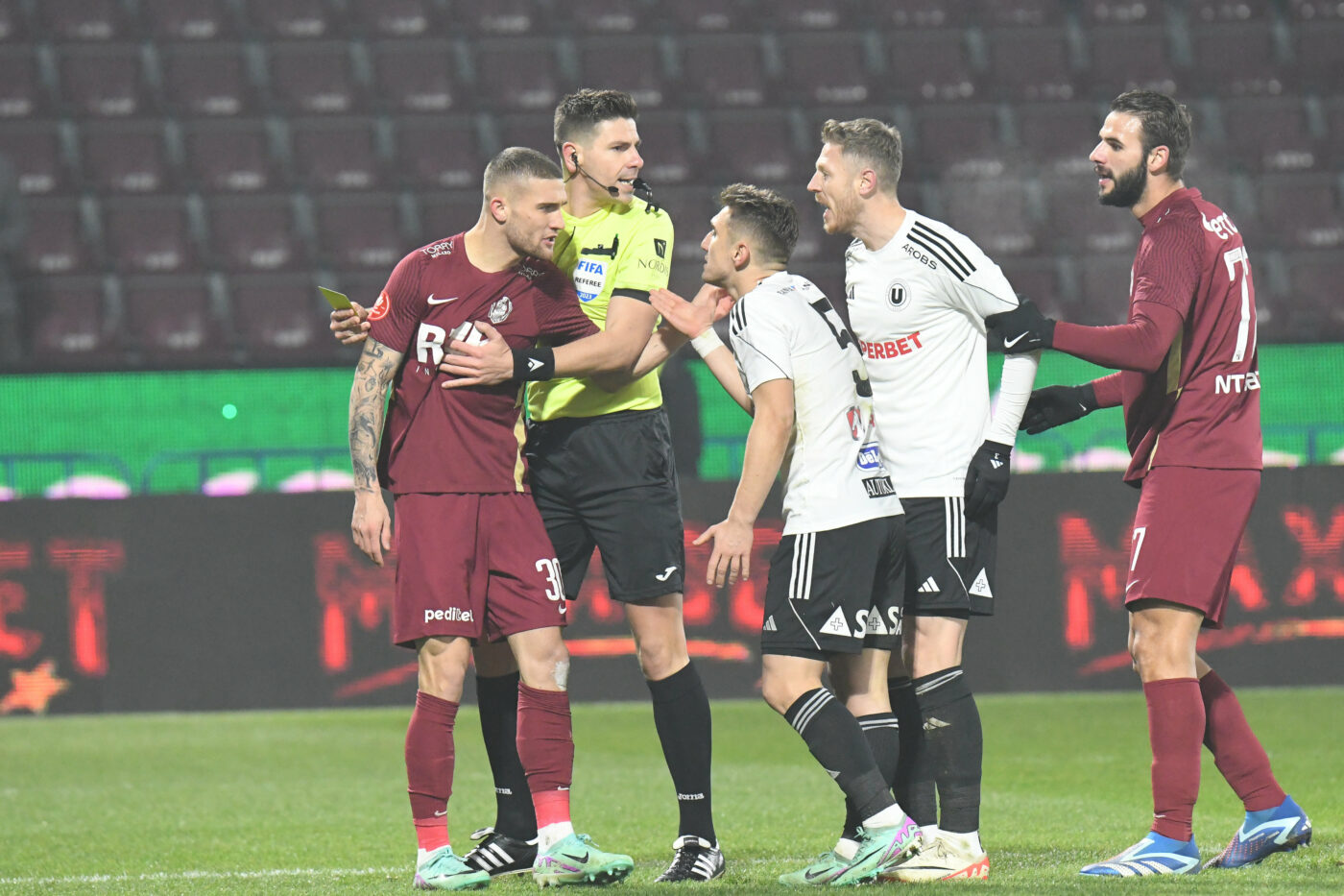 Transfer de top în Superliga de Anul Nou! Ce club își face echipă de play-off cu un alt brazilian „mingicar”