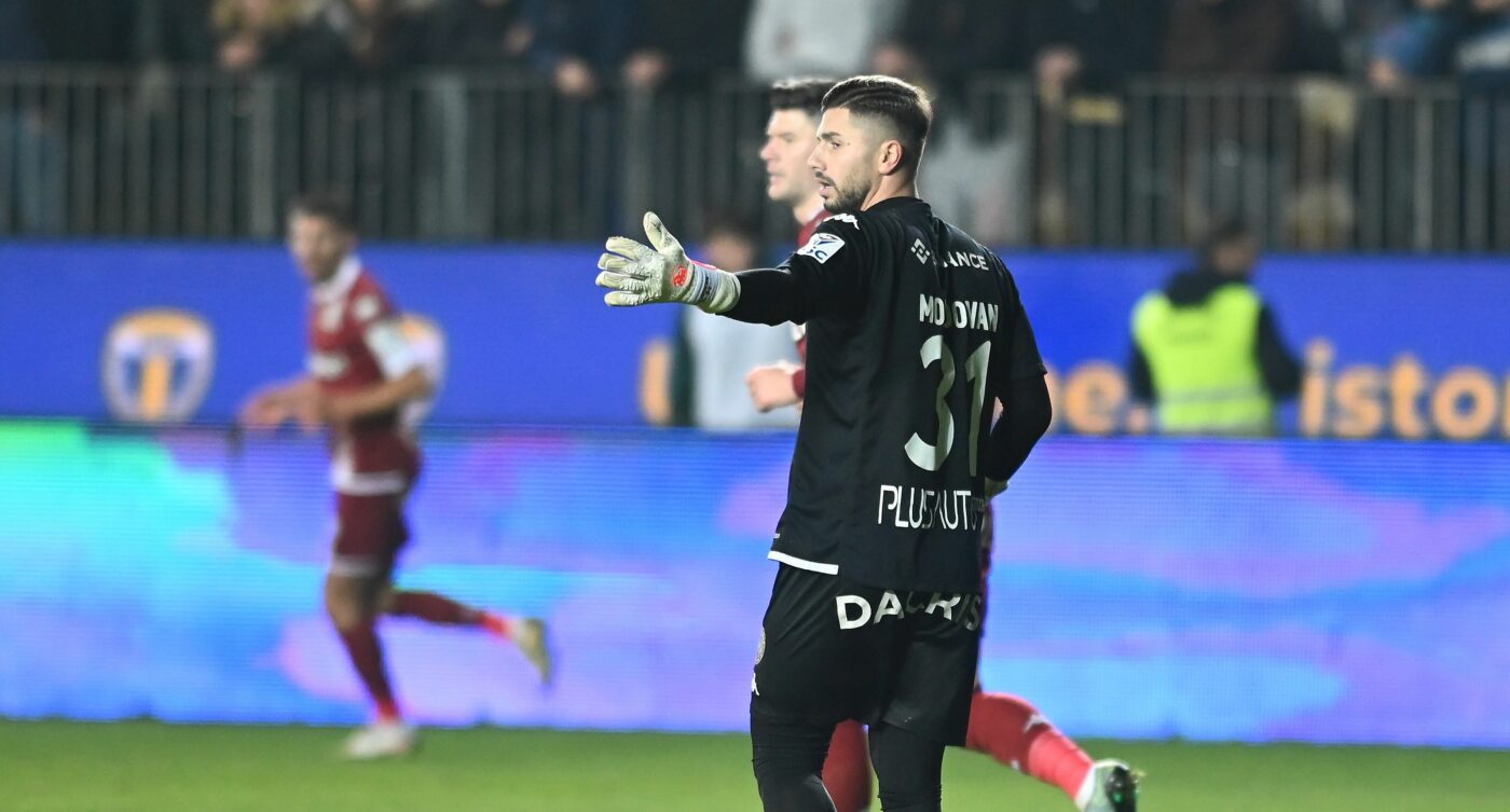 Horațiu Moldovan face scut în jurul lui Cristiano Bergodi! Reacție incredibilă în fața jurnaliștilor, după încă un rezultat slab al Rapidului, 0-0 cu Petrolul: „Doar la voi s-a dat ultimatum!”