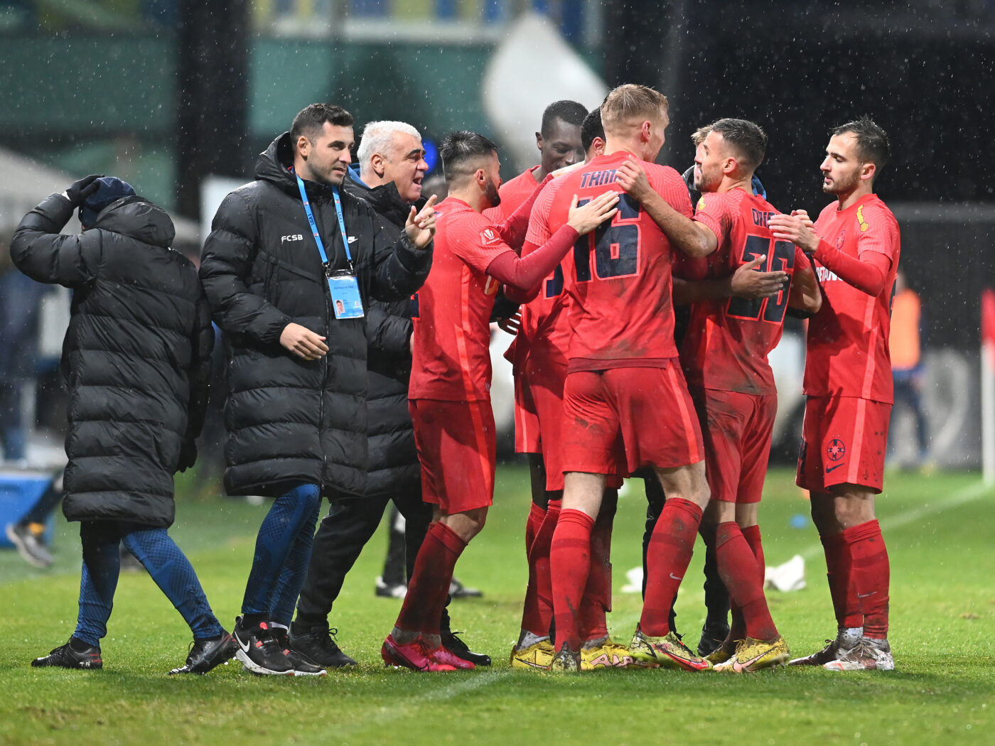 La FCSB era a cincea roată la căruță, dar la noua echipă a „explodat”. Mijlocașul „made by Gică Hagi” face show