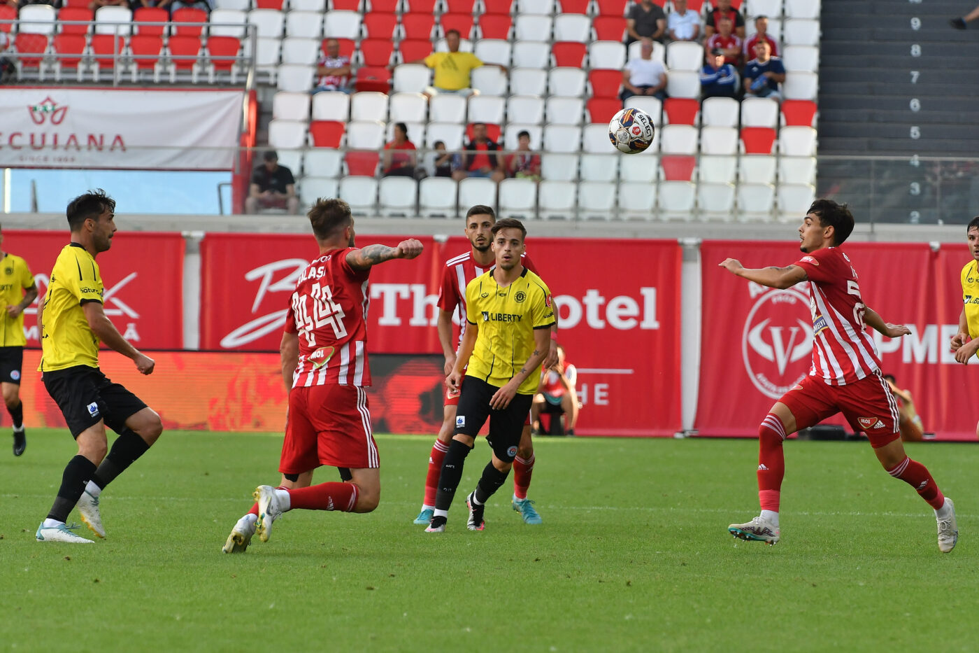 Oțelul Galați – Sepsi Live Video Online în etapa 19 din Superliga, ora 17:00. Echipele probabile. Vecine de clasament, cele două grupări promit să ofere un spectacol pe cinste