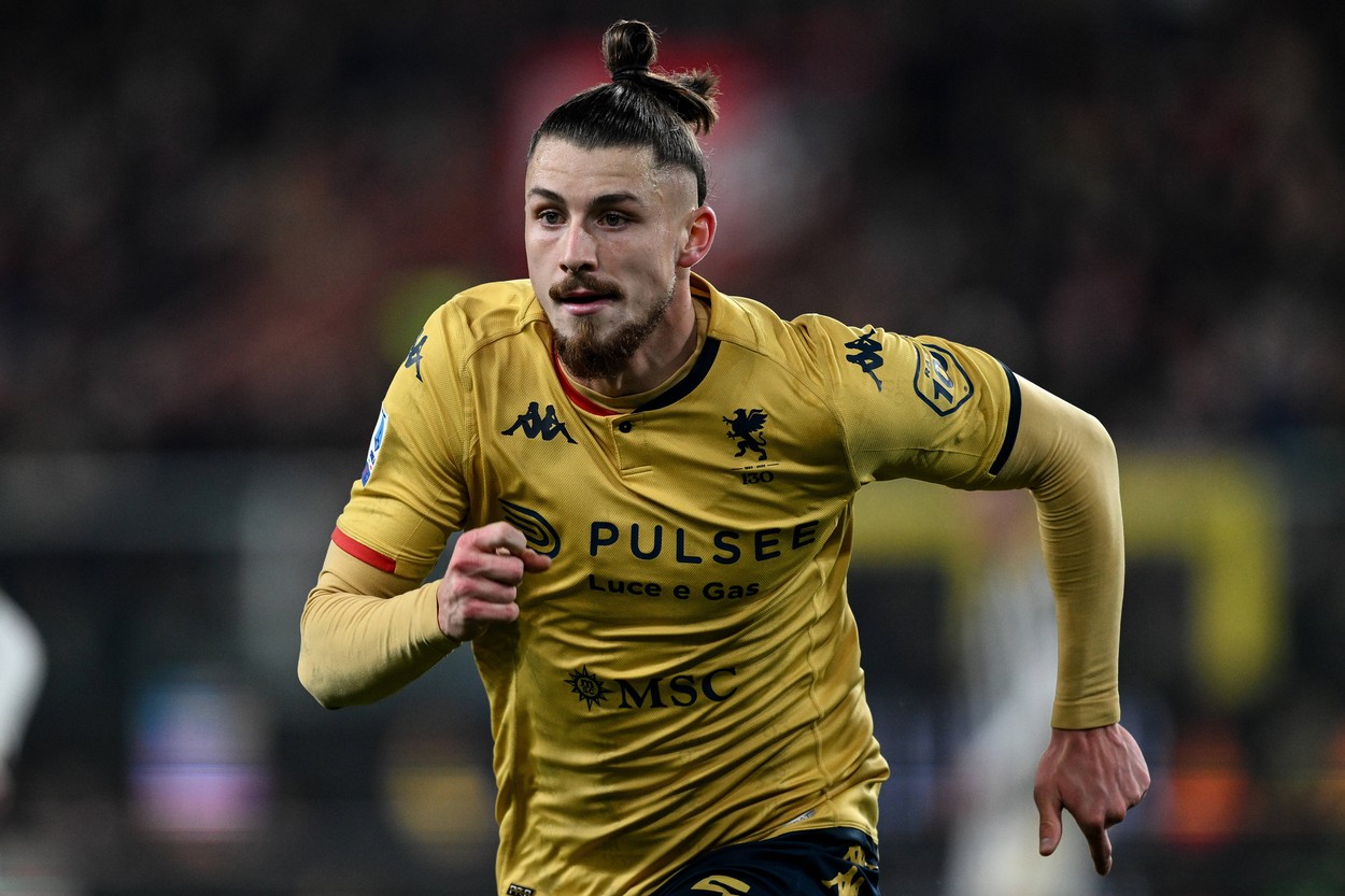 Radu Drăgușin semnează până în 2028. Anunțul oficial a fost făcut de club: ce lovitură pentru Genoa!