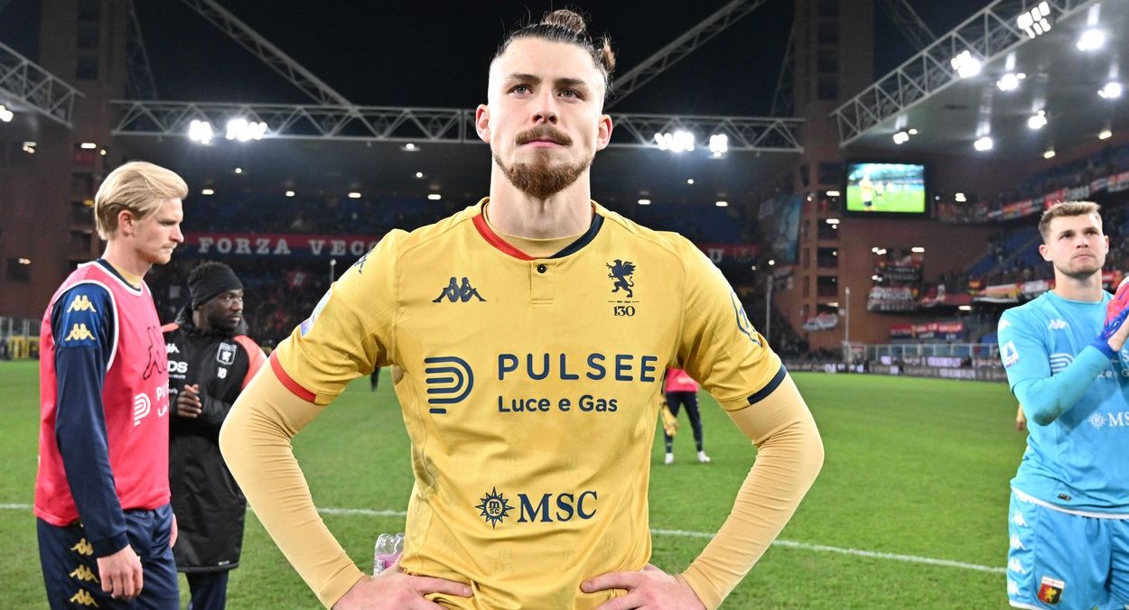 Răsturnare de situație în cazul transferului lui Radu Drăgușin. Un club din Serie A a pus 25 de milioane de euro pe masă