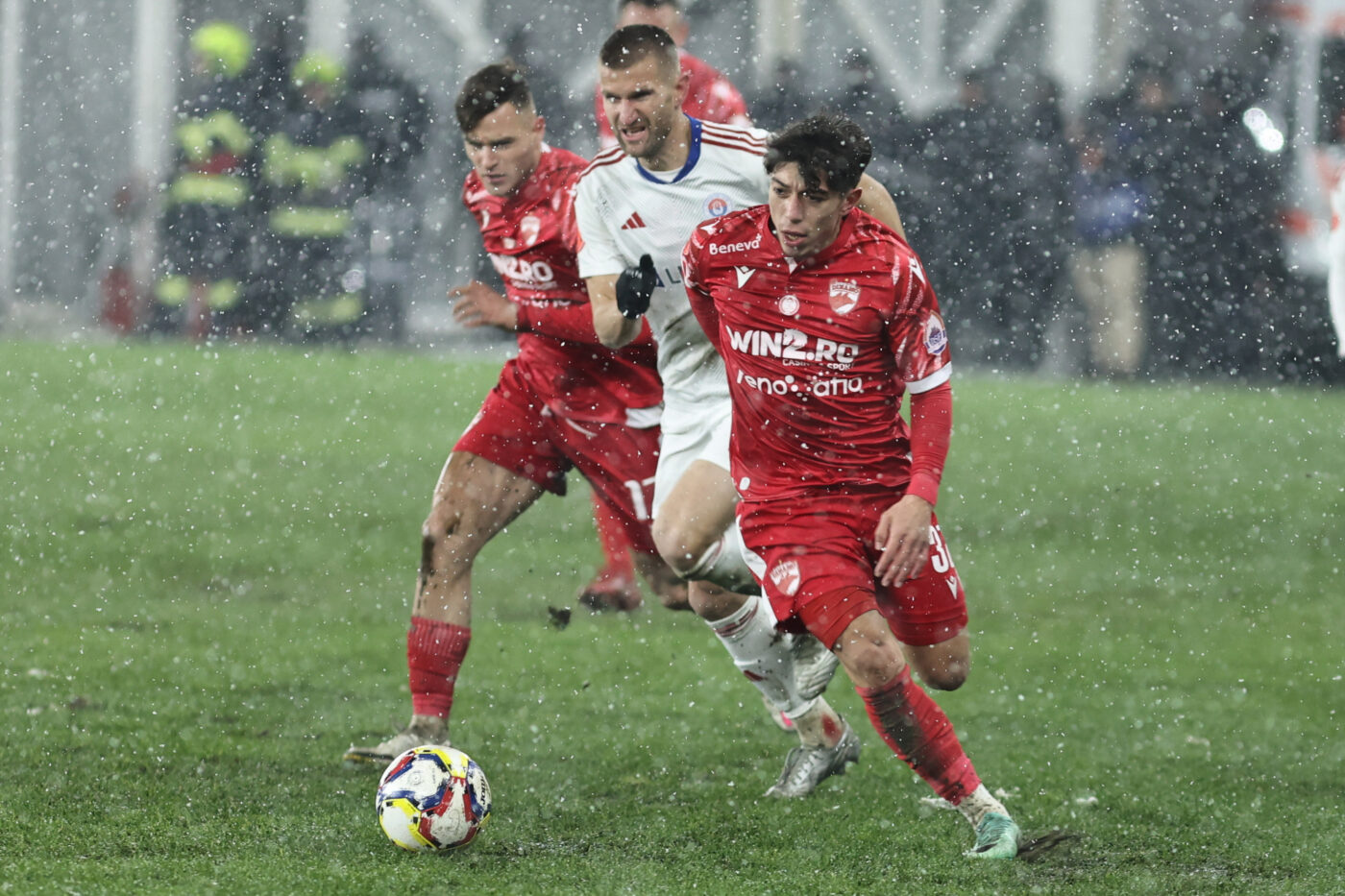 Ce iarnă anunță meteorologii Accuweather pentru România. Ce veste pentru Superliga: prognoza pentru ianuarie și februarie 2024