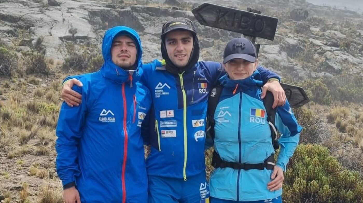 Trei sportivi cu dizabilități duc steagul României pe vârful Kilimanjaro. VIDEO