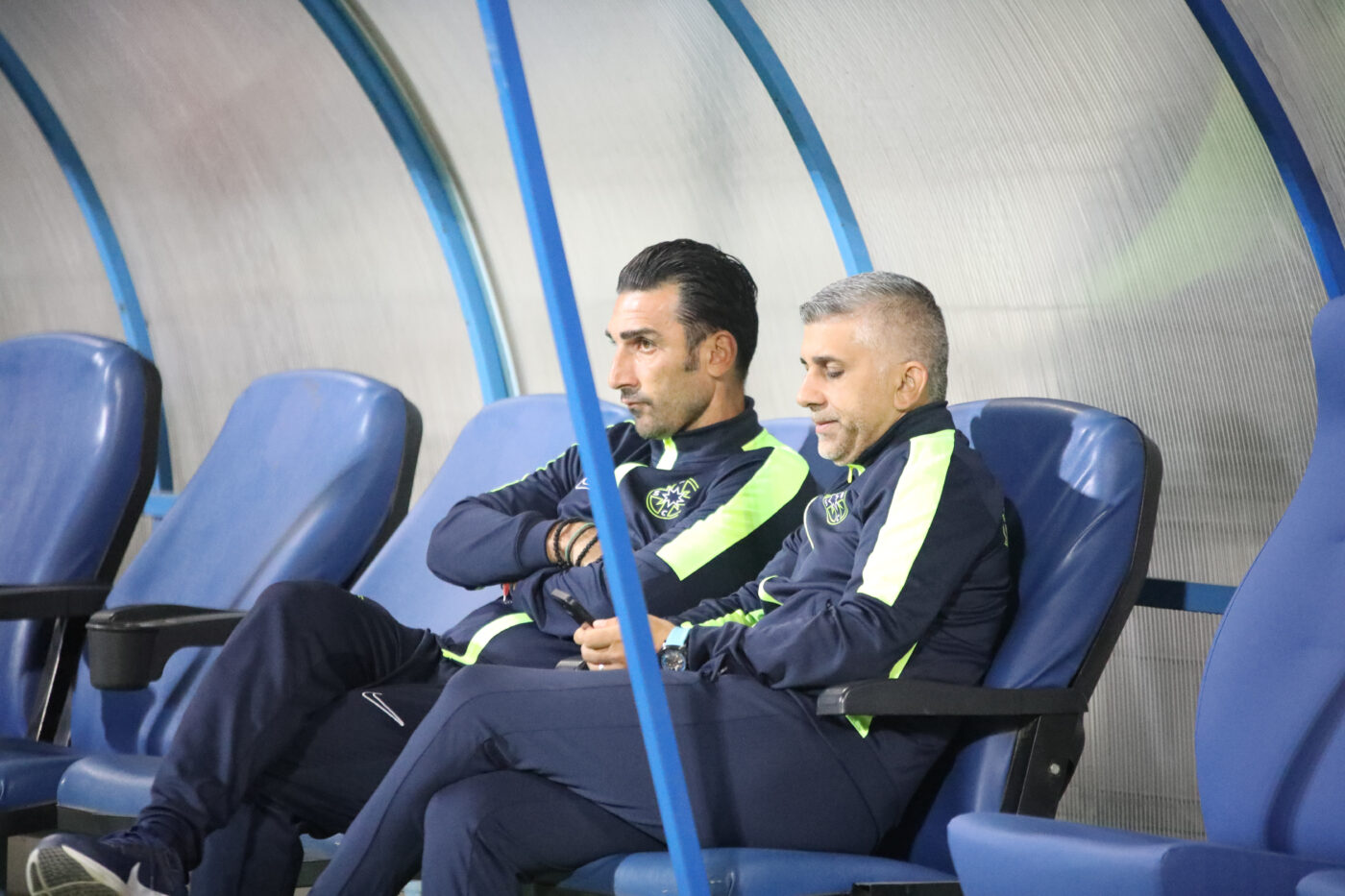 Unde a ajuns echipa lui Gigi Becali. „Antrenorul” Charalambous e „secundul” team-managerului Marius Ianuli: omul de încredere al patronului, fără vreo valență tehnico-tactică, dădea indicații sub privirile neputincioase ale cipriotului