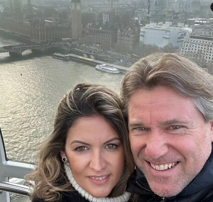 Florin Răducioiu și-a cerut iubita în căsătorie de Revelion! Răspunsul femeii a devenit viral pe Instagram