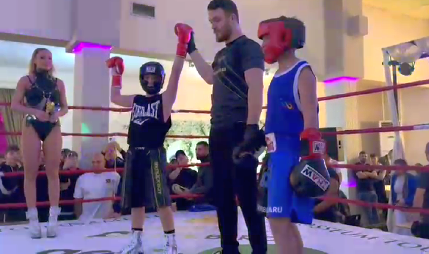 Gemenii Ayan și Aron și-au câștigat meciurile în Gala Campionilor! VIDEO