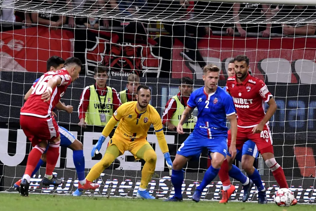 Ce a fost Dinamo și ce a ajuns. Patronul din Superliga care consideră că e inacceptabil dacă nu ia trei puncte în fața „câinilor”: „Dacă nici pe răniții ăștia, care sunt ca și noi, nu îi batem, trag obloanele la club”. SPECIAL